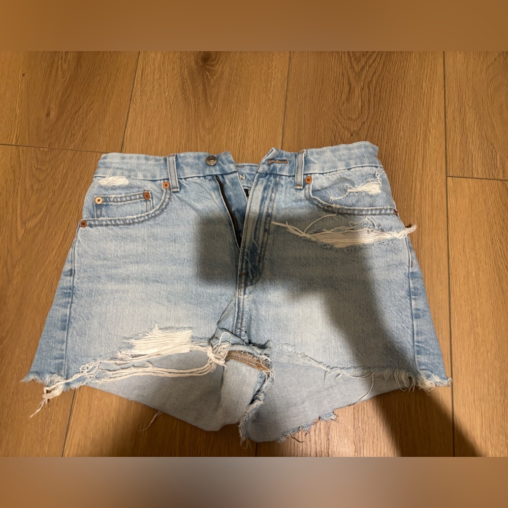 AE curvy 90s boyfriend shorts size 6